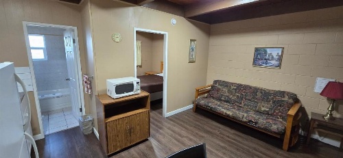 Flamingo Motel image 17