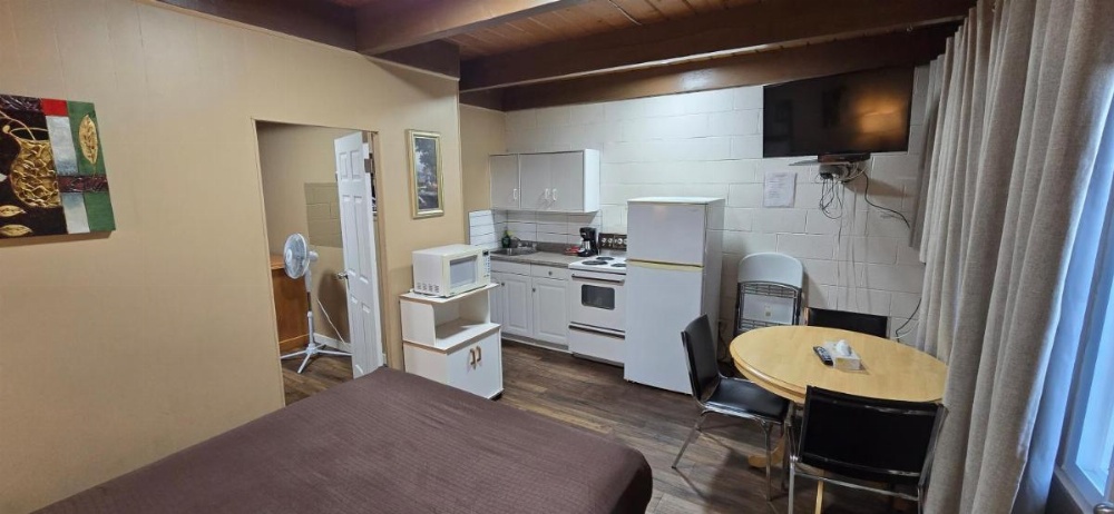 One-Bedroom Suite with Sofa Bed