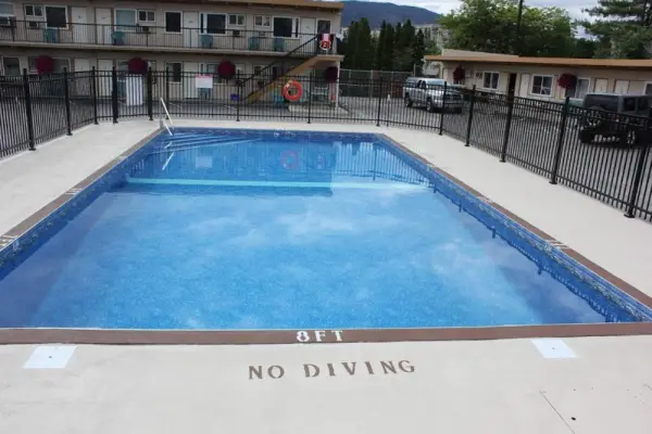 Flamingo Motel 9